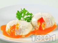Рецепта Класически поширани яйца (рохки)